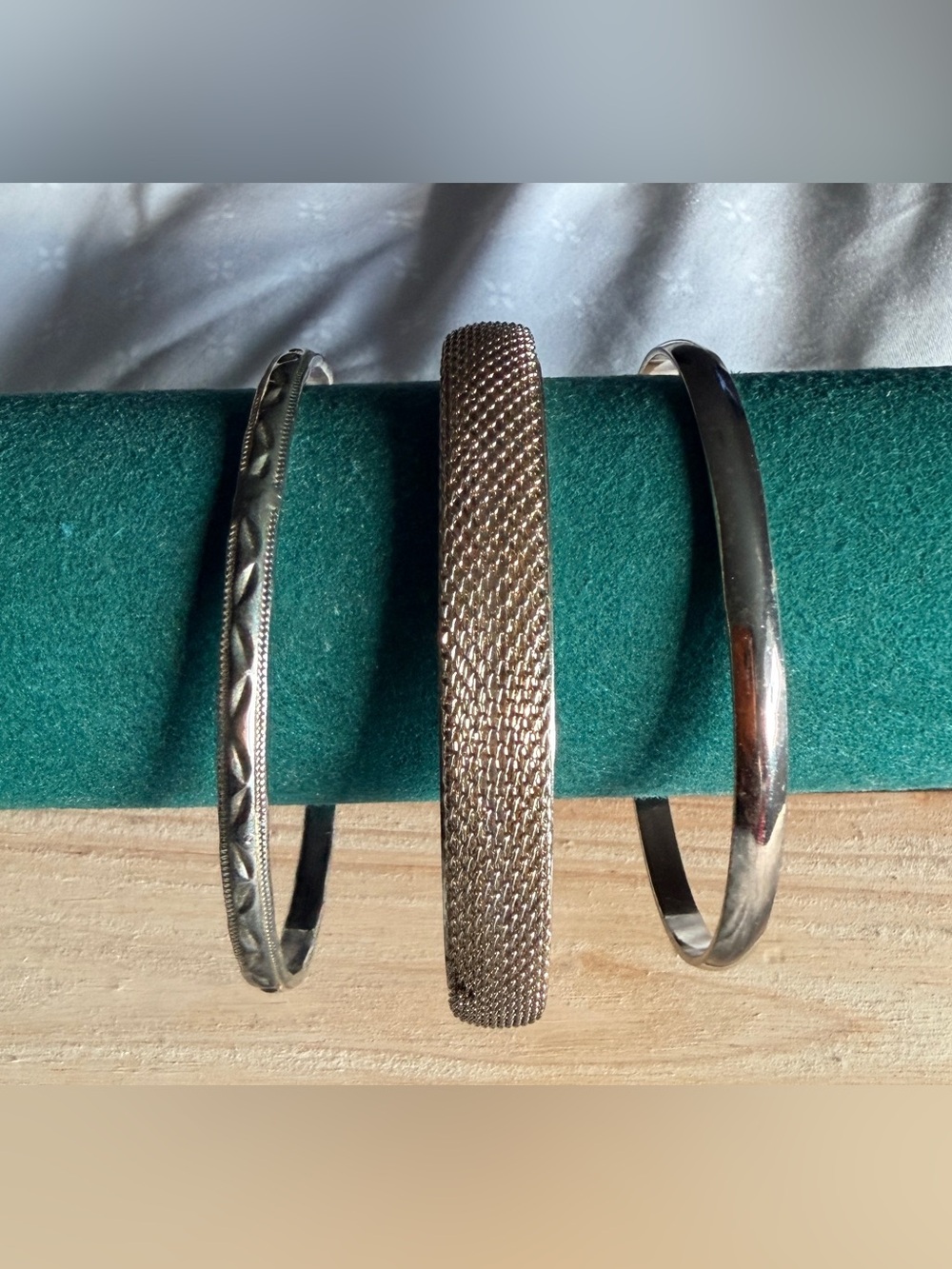 Classic Silver-Tone Bangle Bracelet - Elegant Women’s Accessory
